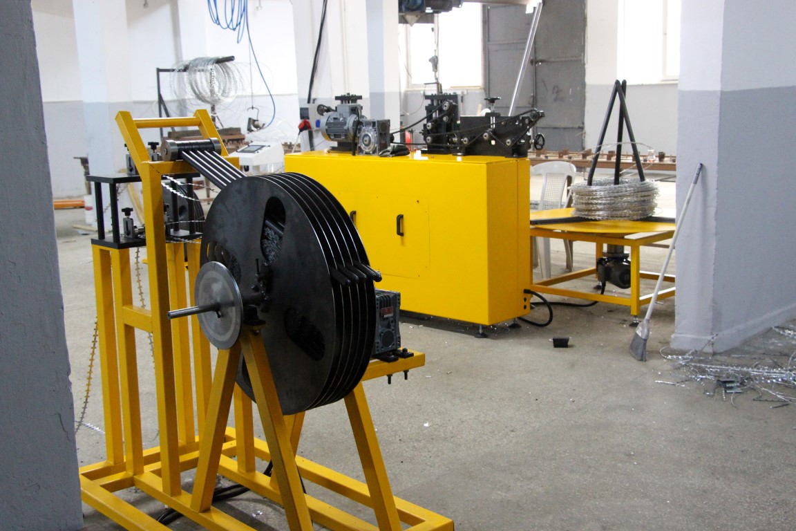 Razor Wire Production Line Machine